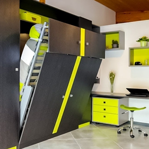 Aproveitamento de espaços pequenos com móveis planejados feito pelo marceneiro no rio de janeiro